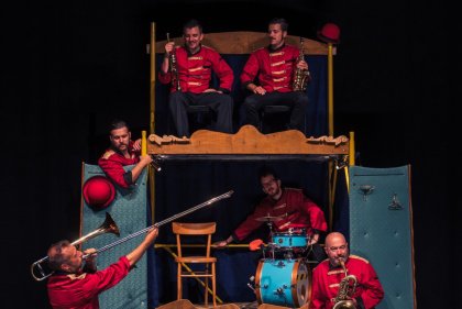 Compagnia Samovar in «Banda Storta Circus»