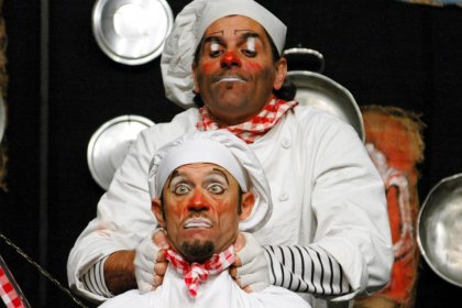 Compagnia Fratelli Caproni in «L’omino del pane e l’omino della mela»