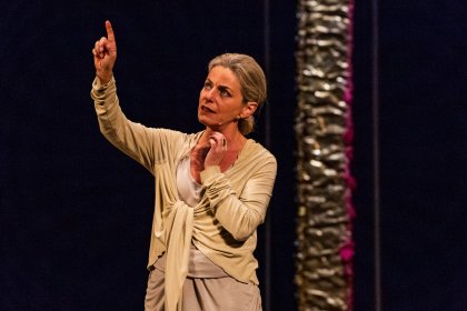Lucilla Giagnoni “Vergine Madre”