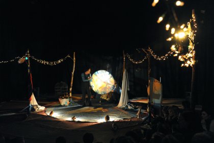 CIRCOLUNA - L’unico circoteatro d’ombre al mondo