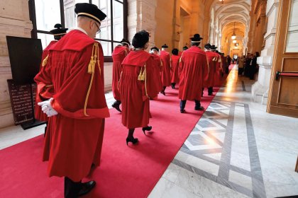 <strong>Conflitto tra poteri</strong><br>Magistratura, politica e processi nell’Italia repubblicana