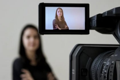 Gabriela Tropia (Central Saint Martins) | <i>Collaborare con l’IA: la dance for the screen per artist* transdisciplinari</i>