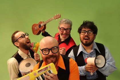 Compagnia Jashgawronsky Brothers in «Popbins»