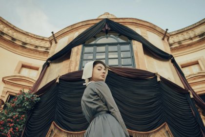 “L’arte della gioia” (parte prima) regia di Valeria Golino