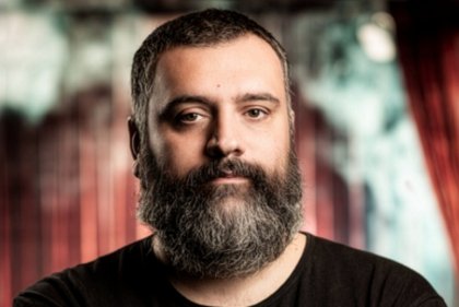 <strong>LEONARDO LIDI</strong><br /><small>per Bottega XNL Teatro – Fare Teatro<br /><small>dirige</small></small><br />Medea