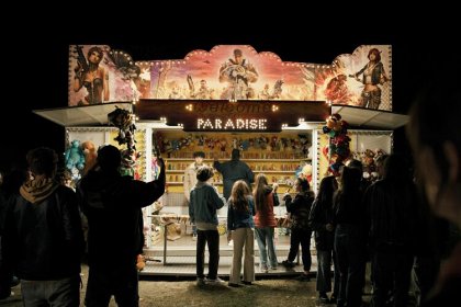 Cerimonia di premiazione | A seguire “Welcome to paradise” e “Sbatti il mostro in prima pagina”
