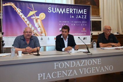 Torna “Summertime in Jazz”, il via con Concato in Santa Chiara