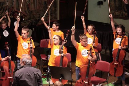 Bando<br /><b>DALLA CLASSE ALL'ORCHESTRA</b>