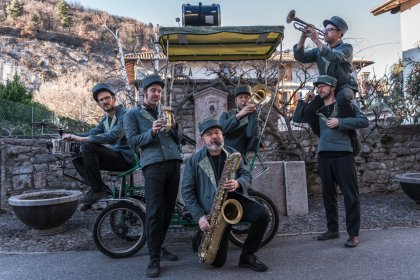 Compagnia Samovar in «Sciò Sciò Risciò»
