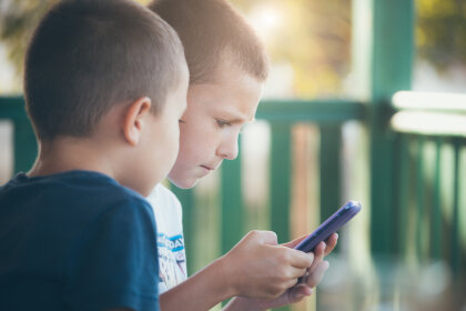 <strong>Smartphone e social media</strong><br />Ogni tecnologia ha il suo tempo