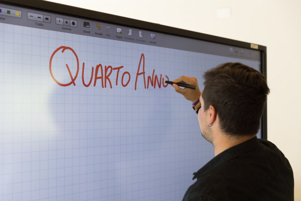 “Quarto Anno Rondine”: prorogato il bando per le candidature  degli studenti